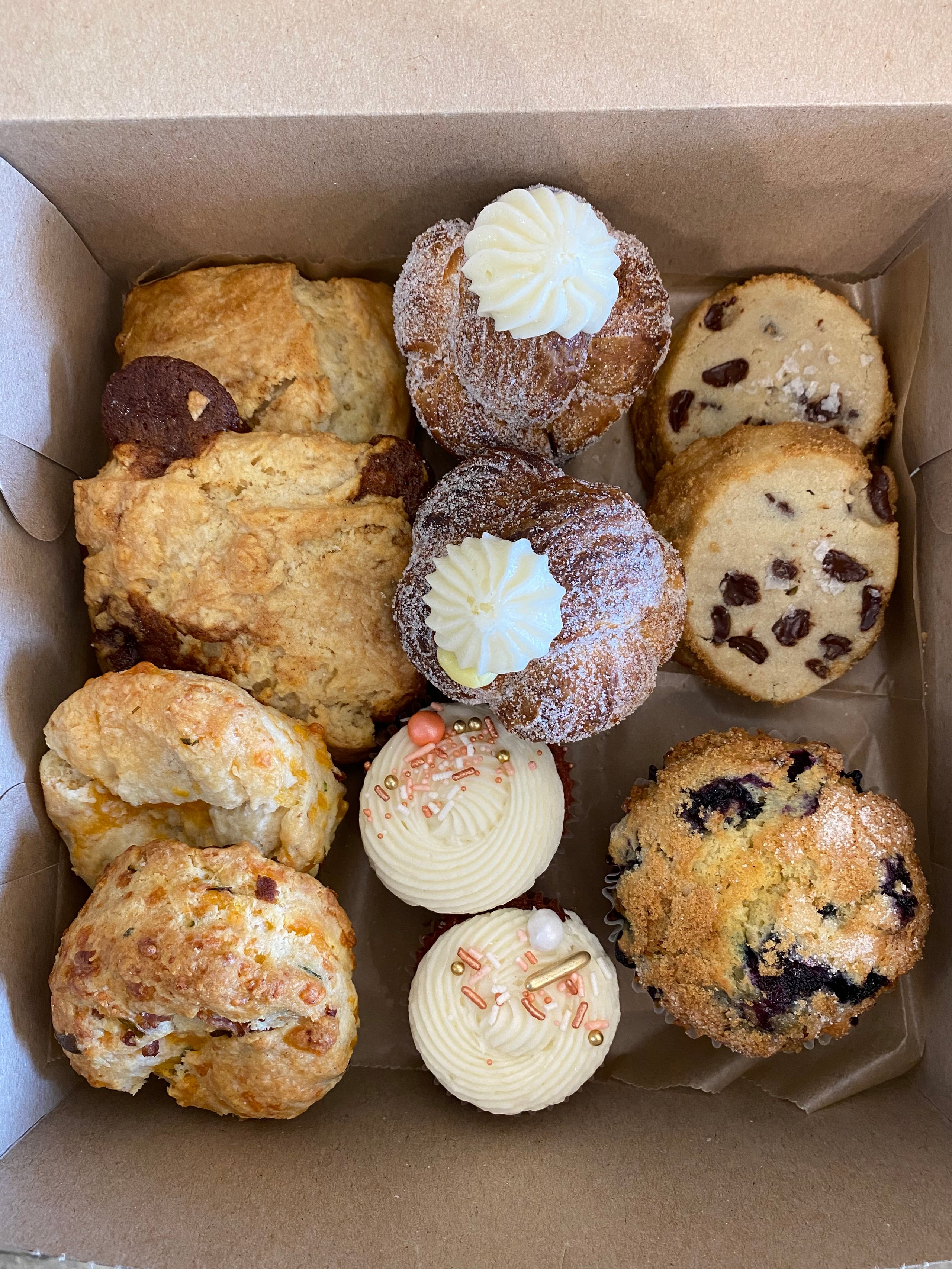 Assorted Pastry Box The Moon Online Ordering